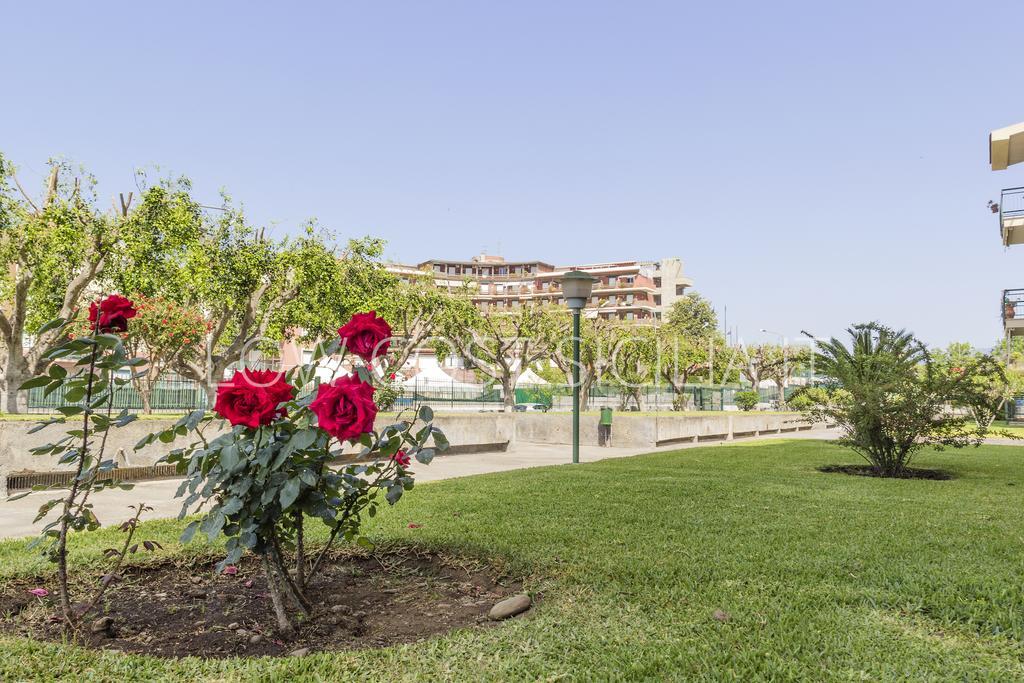 Studio Coral View Giardini Naxos Exterior foto